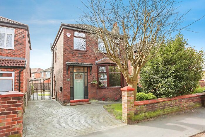 3 Bedroom Detached House For Sale In Green Lane, Heaton Norris, Stockport, SK4