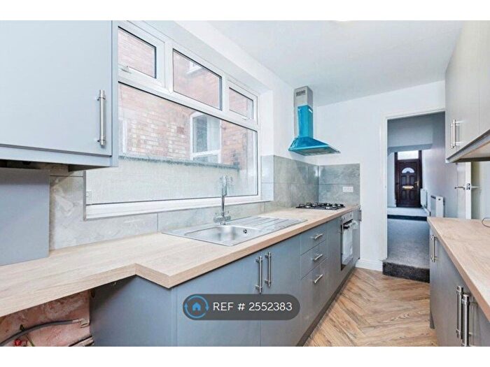 3 Bedroom Terraced House To Rent In Hawthorne Street, Leicester, LE3