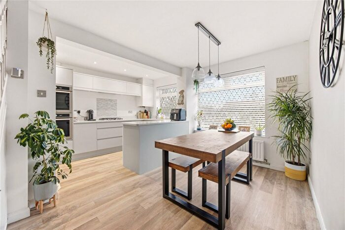 3 Bedroom End Terrace House For Sale In Cheviot Way, Oldland Common, Bristol, Gloucestershire, BS30