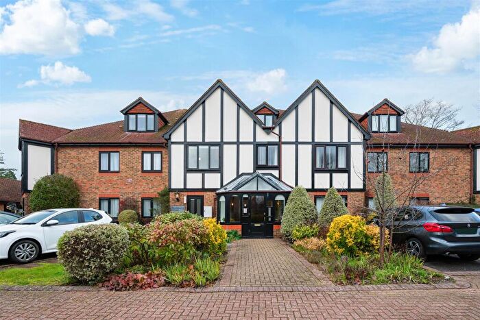 2 Bedroom Retirement Property For Sale In Wray Park Road, Reigate, RH2
