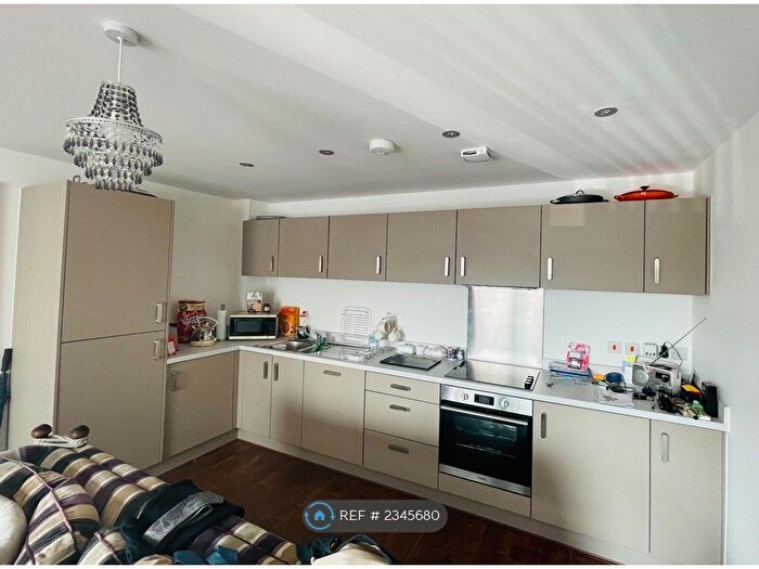2 Bedroom Flat To Rent In Bridgewater Wharf, Droylsden, Manchester, M43