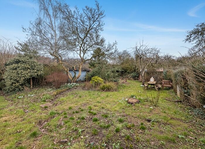 2 Bedroom Bungalow To Rent In Victoria Estate, Monmouth, NP25