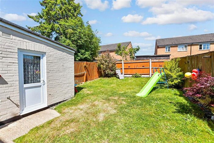 3 Bedroom Terraced House For Sale In Sandcross Lane, Reigate, Surrey, RH2