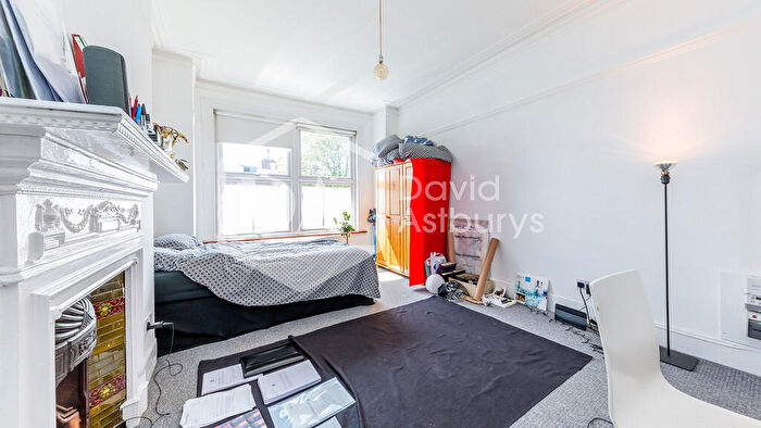 Studio To Rent In Princes Avenue, Muswell Hill, London, N10