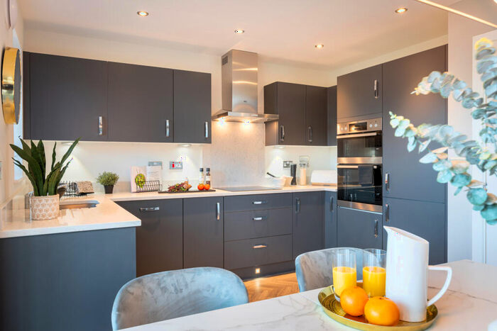 3 Bedroom Semi-Detached House For Sale In Ashland Road West, Keats Avenue, Sutton-In-Ashfield, NG17