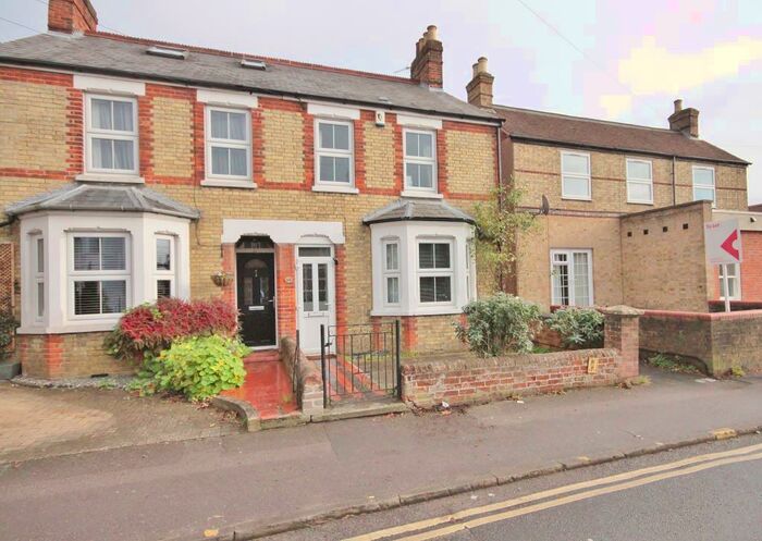 4 Bedroom Semi-Detached House To Rent In Windmill Road, Headington, Oxford, Oxfordshire, OX3