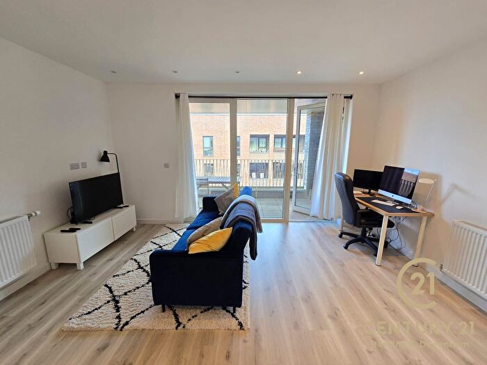 1 Bedroom Flat To Rent In Frogley Park, Barking, IG11