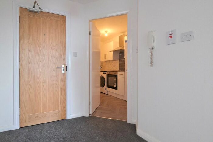 1 Bedroom Apartment To Rent In Hornby Road, Blackpool, Lancashire, FY1