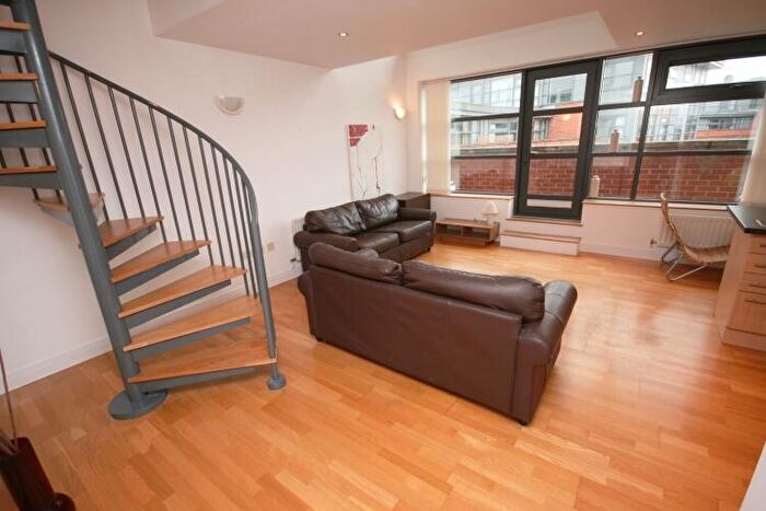 3 Bedroom Apartment To Rent In Lake House, Ellesmere Street Manchester, M15