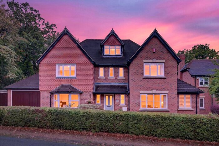 5 Bedroom Detached House For Sale In Goughs Lane, Bracknell, Berkshire, RG12