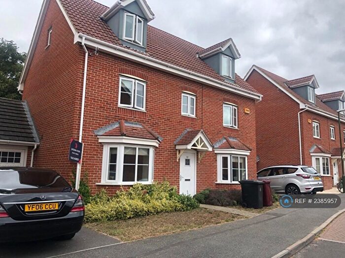 6 Bedroom Detached House To Rent In Graylingwell Drive, Chichester, PO19