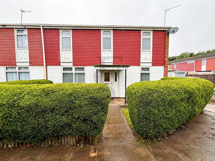 3 Bedroom Terraced House To Rent In Selkirk Road, Leicester, LE4