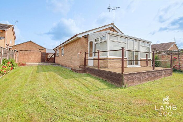 2 Bedroom Detached Bungalow For Sale In Fairlop Close, Great Clacton, CO15