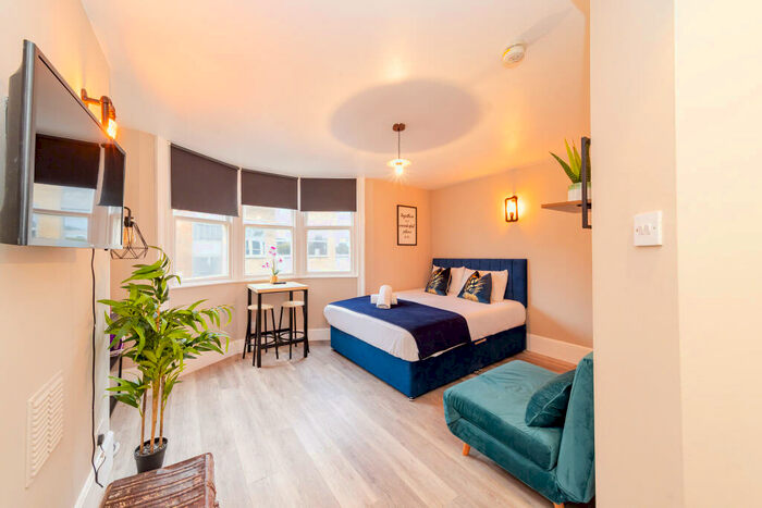 Studio To Rent In Middle Street, Brighton, BN1