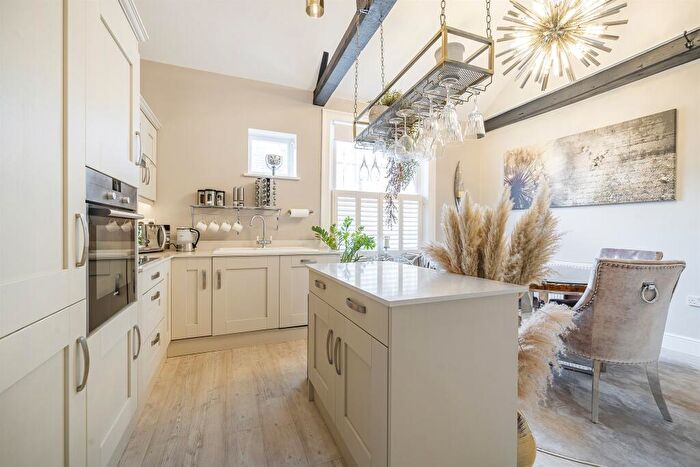 2 Bedroom Maisonette For Sale In High West Street, Dorchester, DT1
