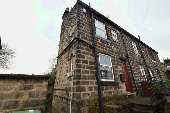 2 Bedroom Terraced House To Rent In Station Road, Horsforth, Leeds, LS18
