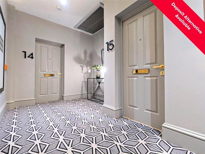 2 Bedroom Apartment To Rent In East Street, Bedminster, Bristol, Somerset, BS3