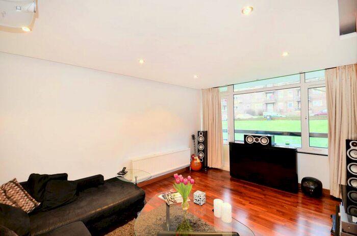 2 Bedroom Flat To Rent In Rowan House, Maitland Park Road, Belsize Park, NW3