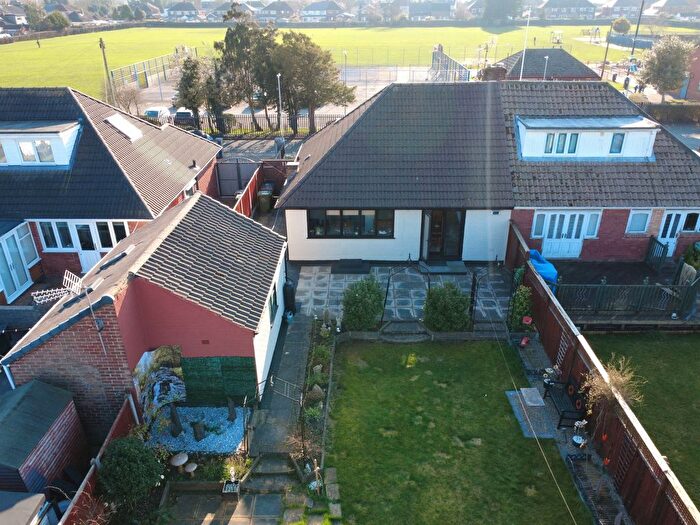 2 Bedroom Semi Detached Bungalow For Sale In Harrow Drive, Aintree, L10