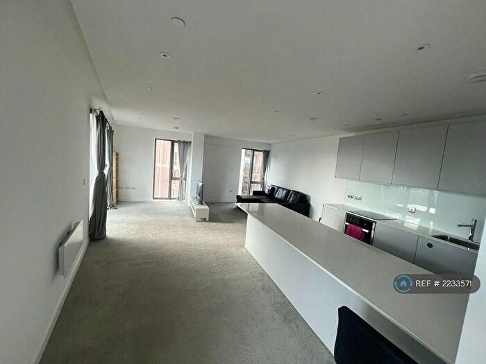 1 Bedroom Flat To Rent In Block A, Salford, M5