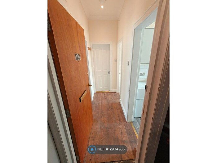 2 Bedroom Flat To Rent In High St, Perth, PH1