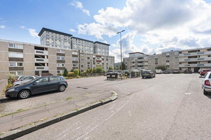 3 Bedroom Flat For Sale In / Calder View, Sighthill, Edinburgh, EH11