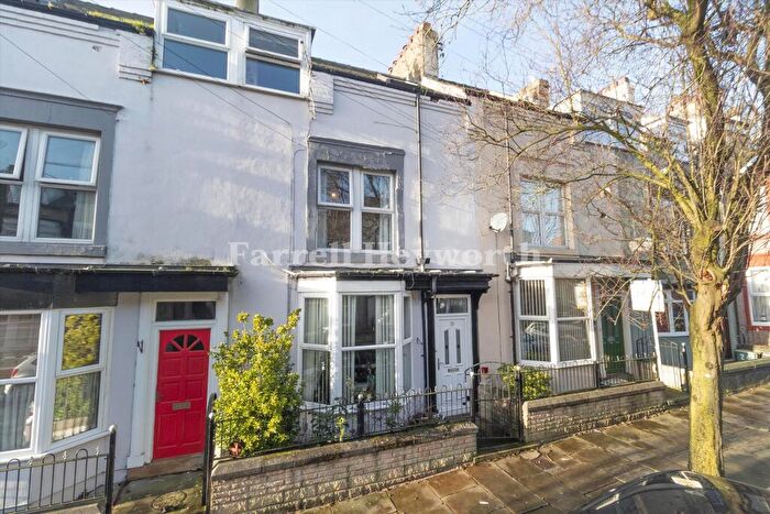 5 Bedroom House For Sale In Oxford Street, Morecambe, LA4