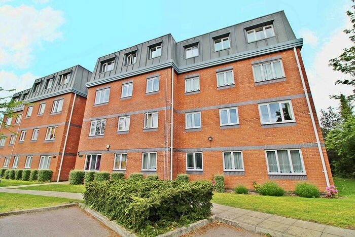 2 Bedroom Flat To Rent In De Havilland House, Endymion Mews, Hatfield, Hertfordshire, AL10