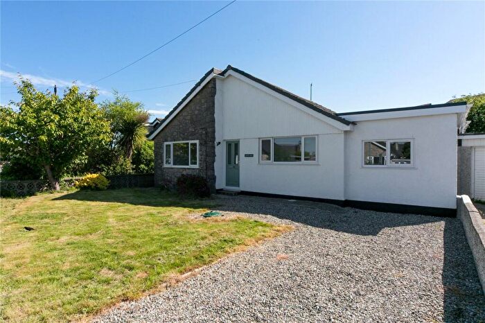 4 Bedroom Bungalow For Sale In Garth Drive, Gaerwen, Isle Of Anglesey, LL60