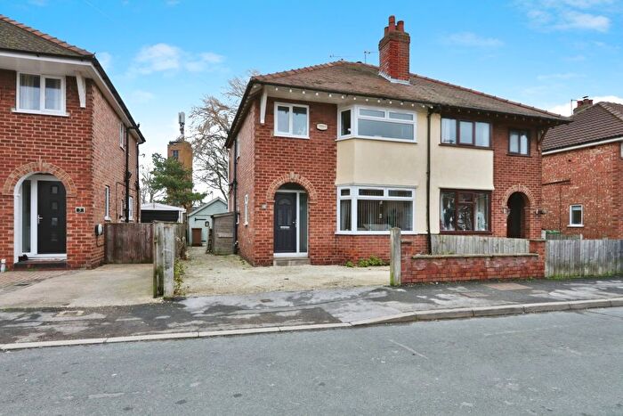 3 Bedroom Semi Detached House For Sale In Manorfield Avenue, Driffield, YO25