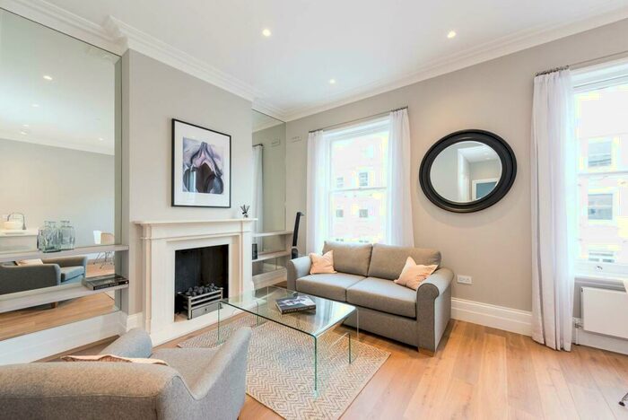 1 Bedroom Flat To Rent In Harcourt Terrace, Earls Court, London, SW10