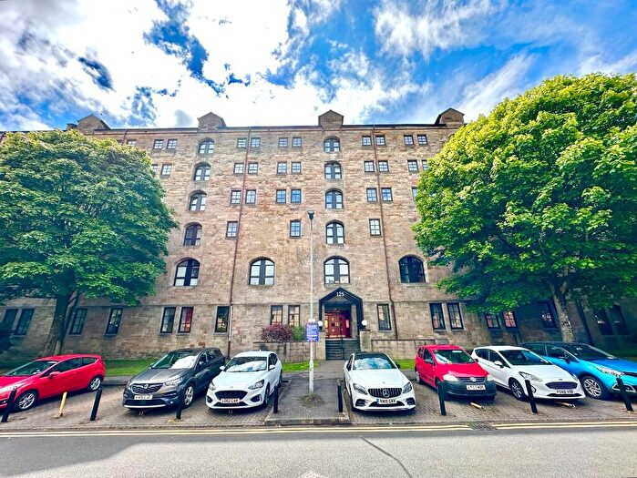 1 Bedroom Flat To Rent In Bell Street, Merchant City, Glasgow, G4
