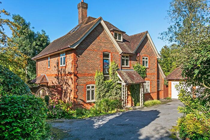 5 Bedroom Detached House For Sale In St. Giles Close, Winchester, SO23