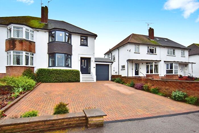 3 Bedroom Semi Detached House For Sale In Mote Avenue, Maidstone, Kent, ME15