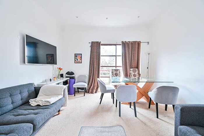 4 Bedroom Property To Rent In Finland Street, Canada Water, London, SE16