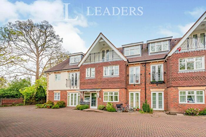 2 Bedroom Property To Rent In The Copse, Three Bridges, RH10