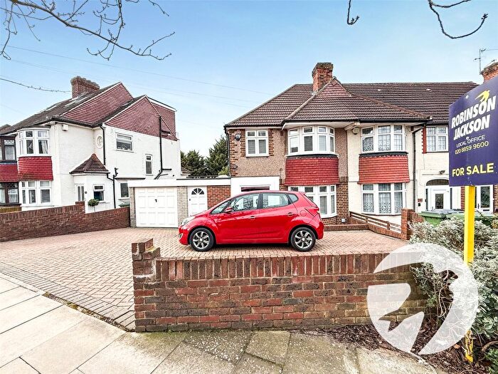 3 Bedroom Semi Detached House For Sale In Westmount Road, London, SE9