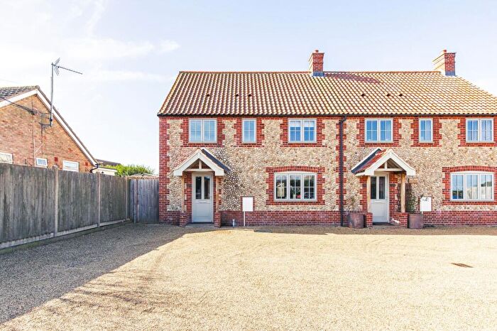 3 Bedroom Semi-Detached House For Sale In Thornham, PE36