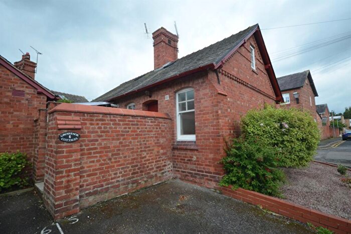 1 Bedroom Semi-Detached House To Rent In Grosvenor Cottages, Handbridge, CH4