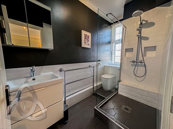 3 Bedroom Flat To Rent In Northways, College Crescent, Swiss Cottage, NW3