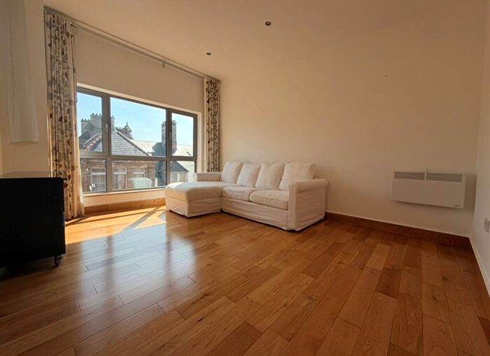 1 Bedroom Flat To Rent In St. Stephens Mansions, Mount Stuart Square, CF10