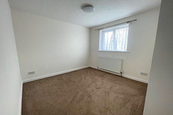 5 Bedroom Detached House To Rent In Beckinsale Grove, Milton Keynes, MK8