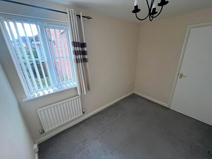 2 Bedroom Flat To Rent In Cygnet Drive, Tamworth, Staffordshire, B79