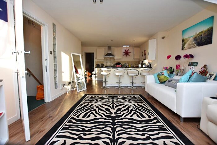 1 Bedroom Flat To Rent In Croydon Road Beckenham, BR3