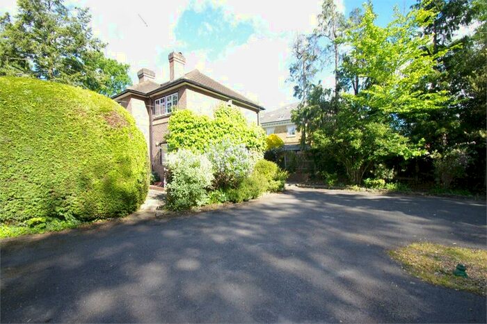 3 Bedroom Detached House To Rent In Ducks Hill Road, Northwood, HA6