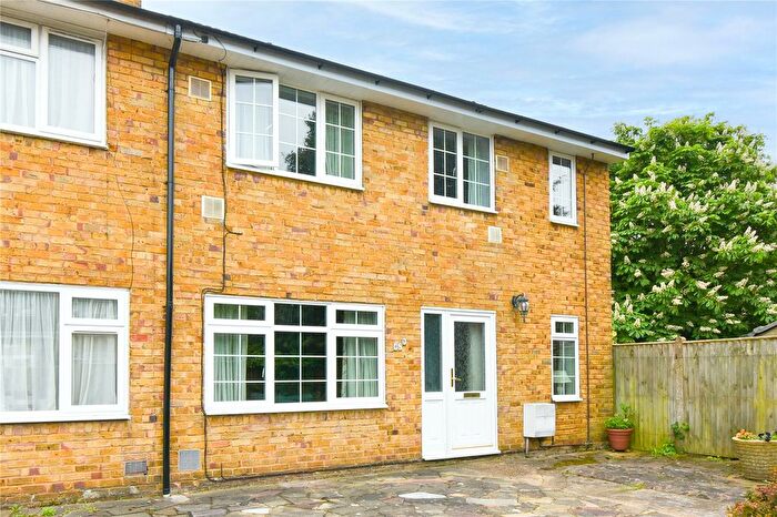 4 Bedroom Semi-Detached House For Sale In Pinglestone Close, Harmondsworth, West Drayton, UB7