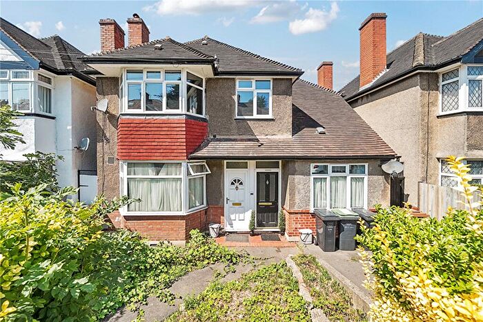2 Bedroom Apartment For Sale In Westwood Park, London, SE23
