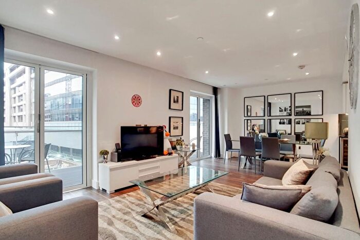 3 Bedroom Flat For Sale In New Drum Street, Whitechapel, E1