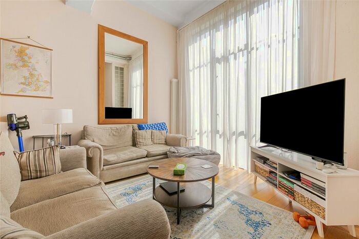 2 Bedroom Flat To Rent In Bankside Lofts, Hopton Street, London, SE1