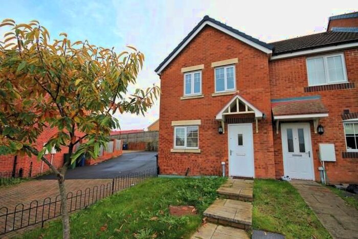 3 Bedroom Semi-Detached House To Rent In Kingfisher Drive, Easington Lane, County Durham, DH5